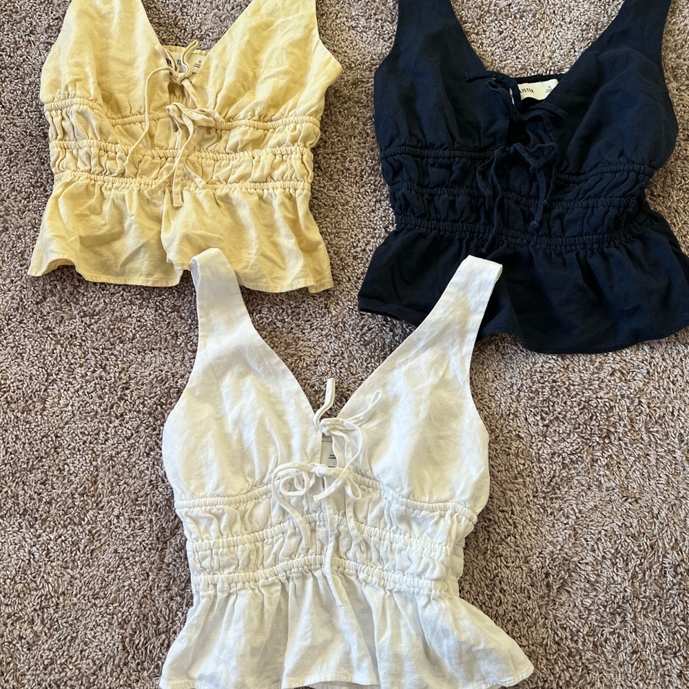 Hollister top bundle (3)